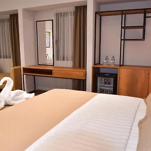 Hotel 313 Center