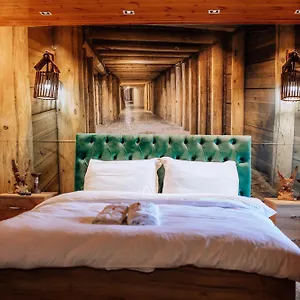 4* Hotel Keshtjella Xhabeqos